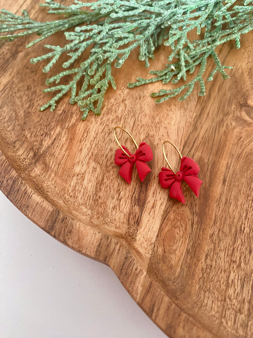 Red Bow Hoops