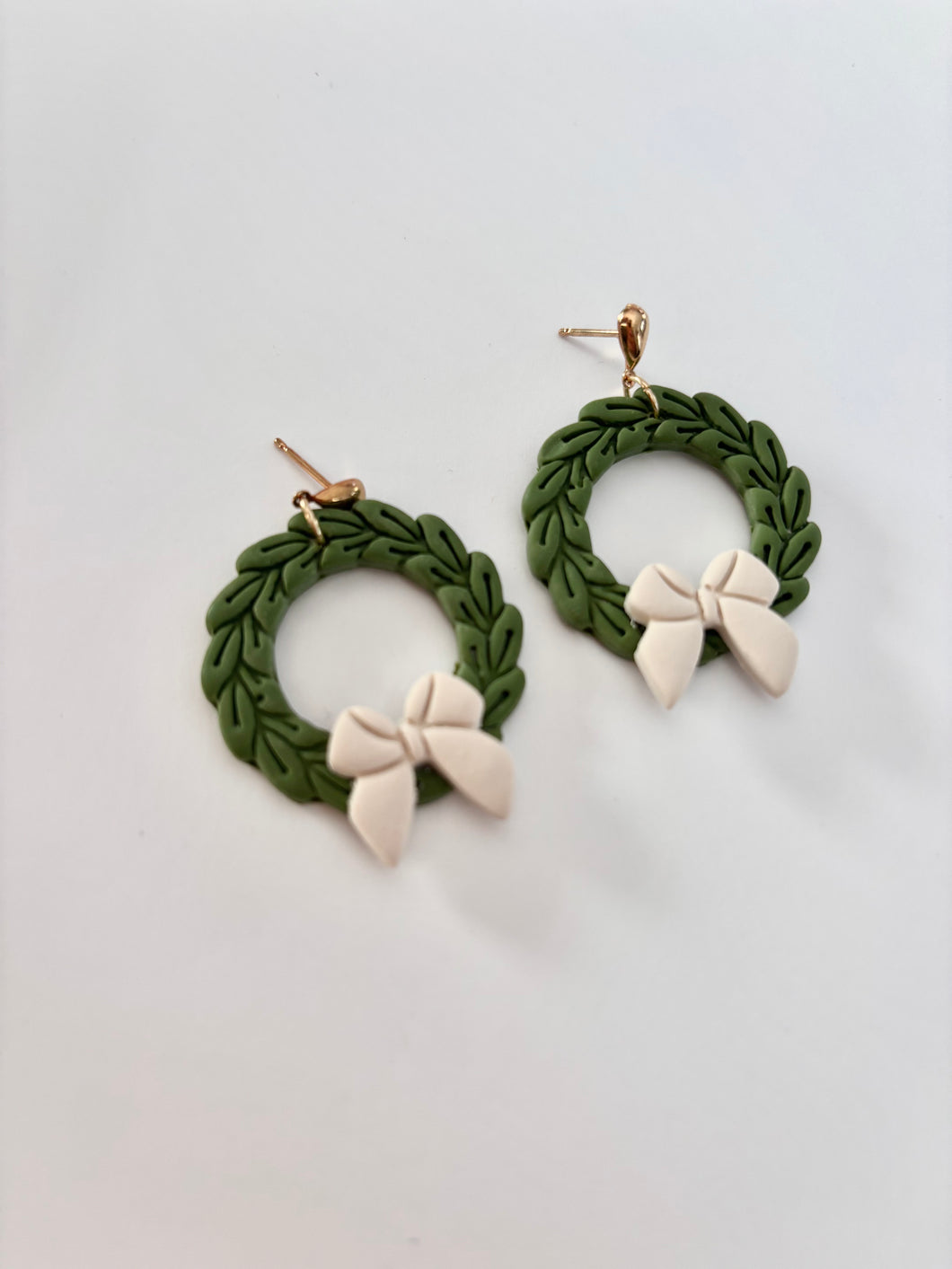 Cream Wreath Dangles